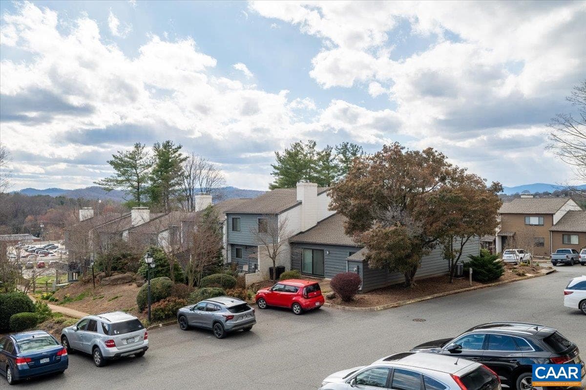 301 Harvest Dr photo 46