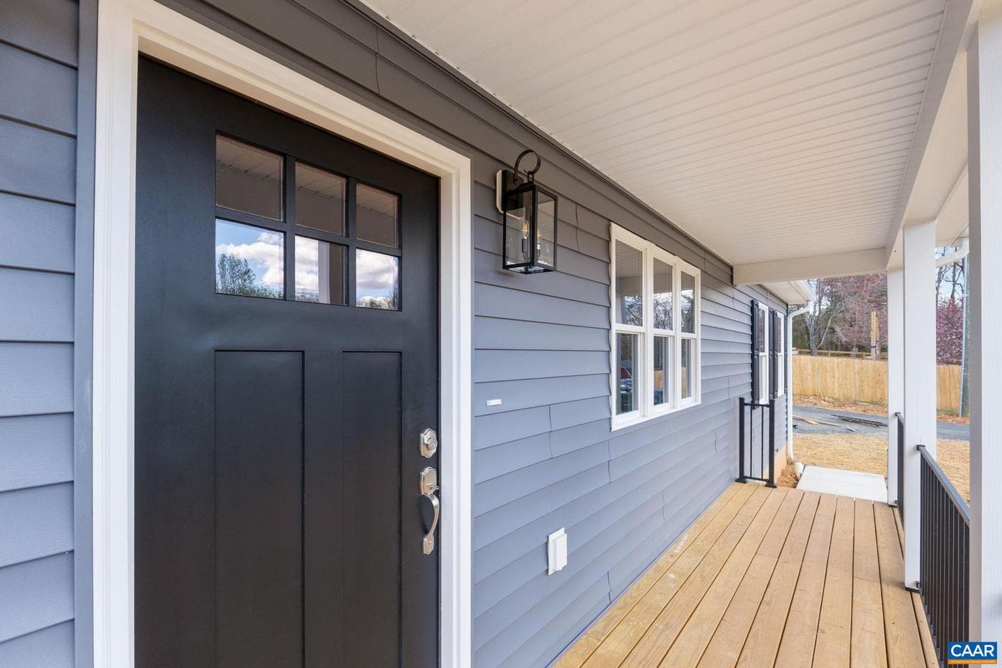 140 Dogwood Hts photo 6