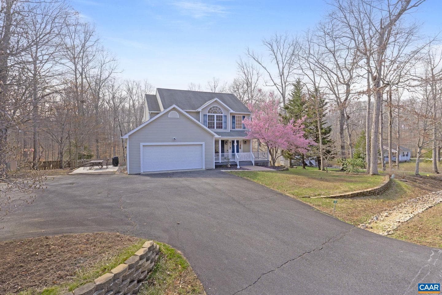 103 Riverside Dr photo 37