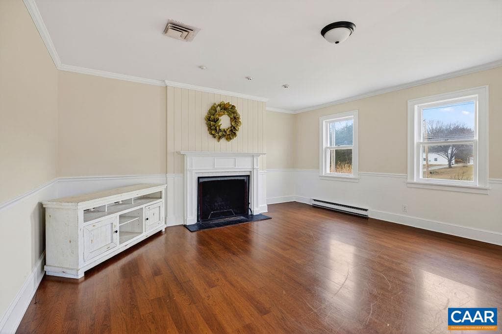 5694 Patrick Henry Hwy photo 4