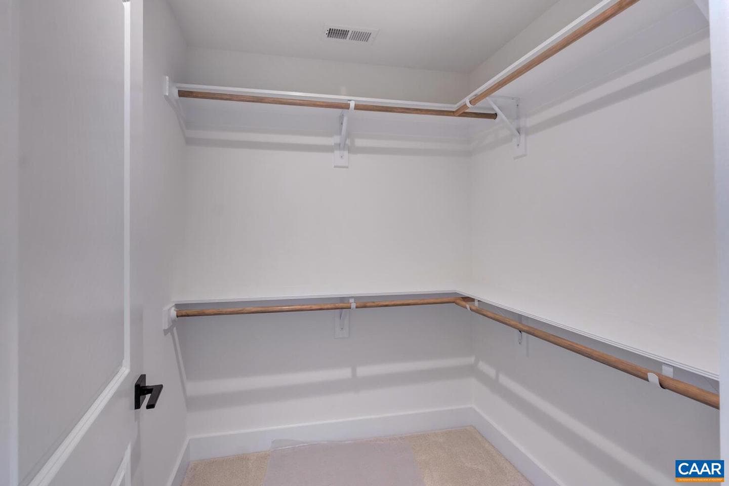42 Borthwick St photo 30