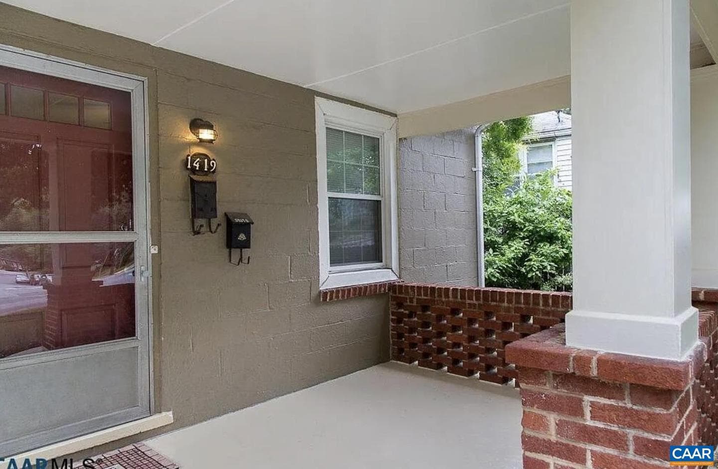 1419 Cherry Ave photo 3