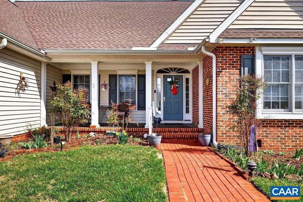 241 Truslows Ln photo 6