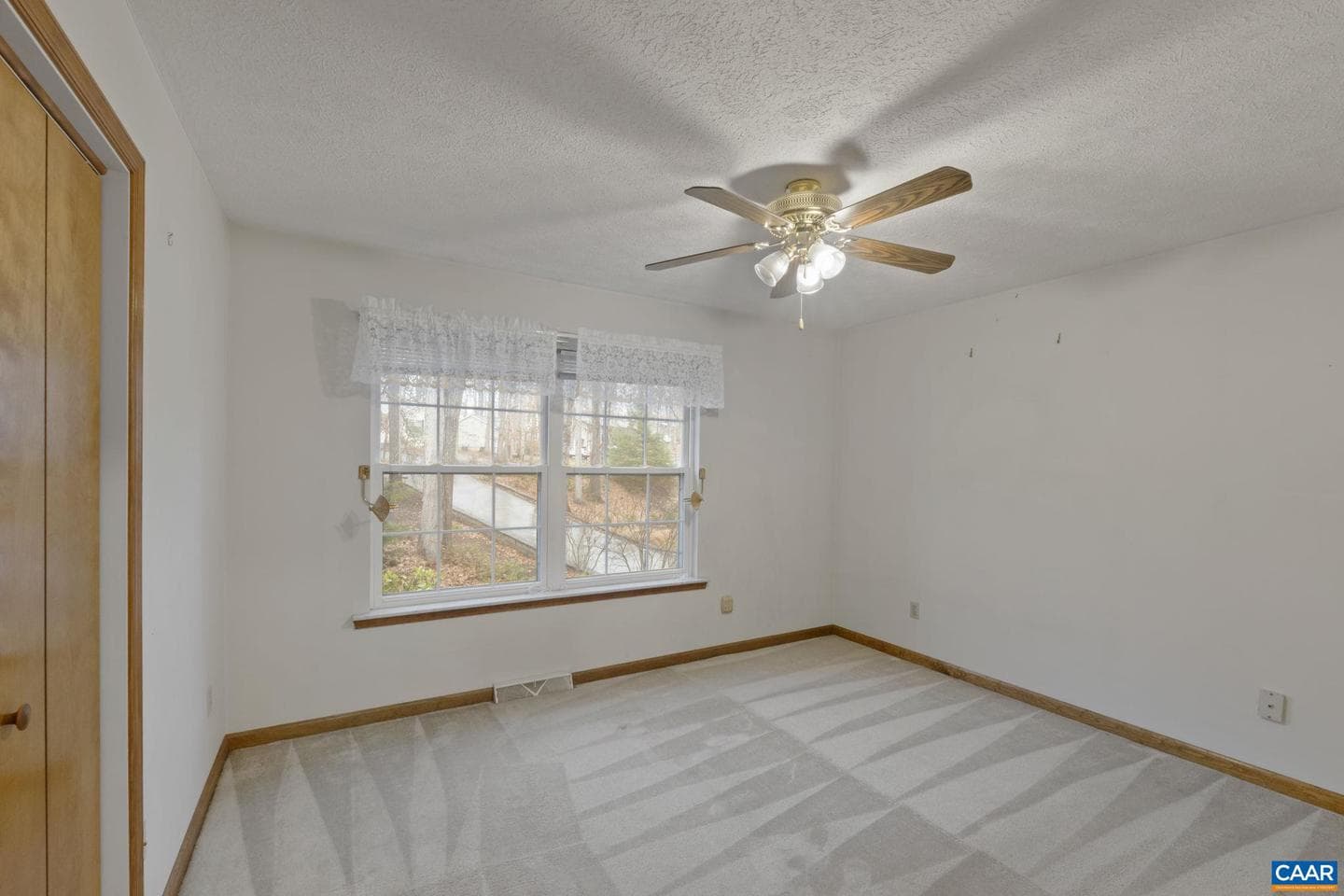 814 Jefferson Dr photo 24