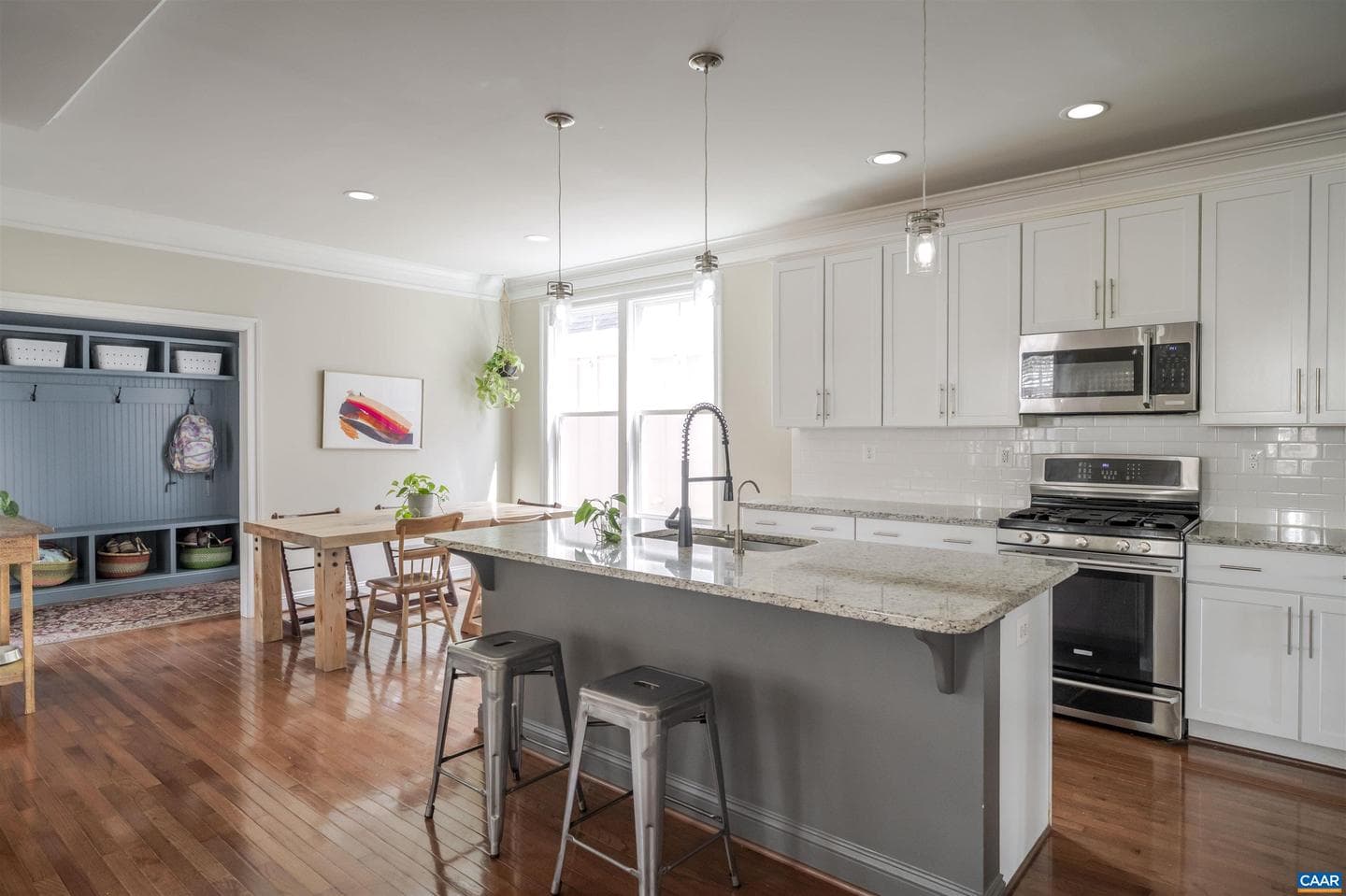 1311 Dabney Grv photo 10