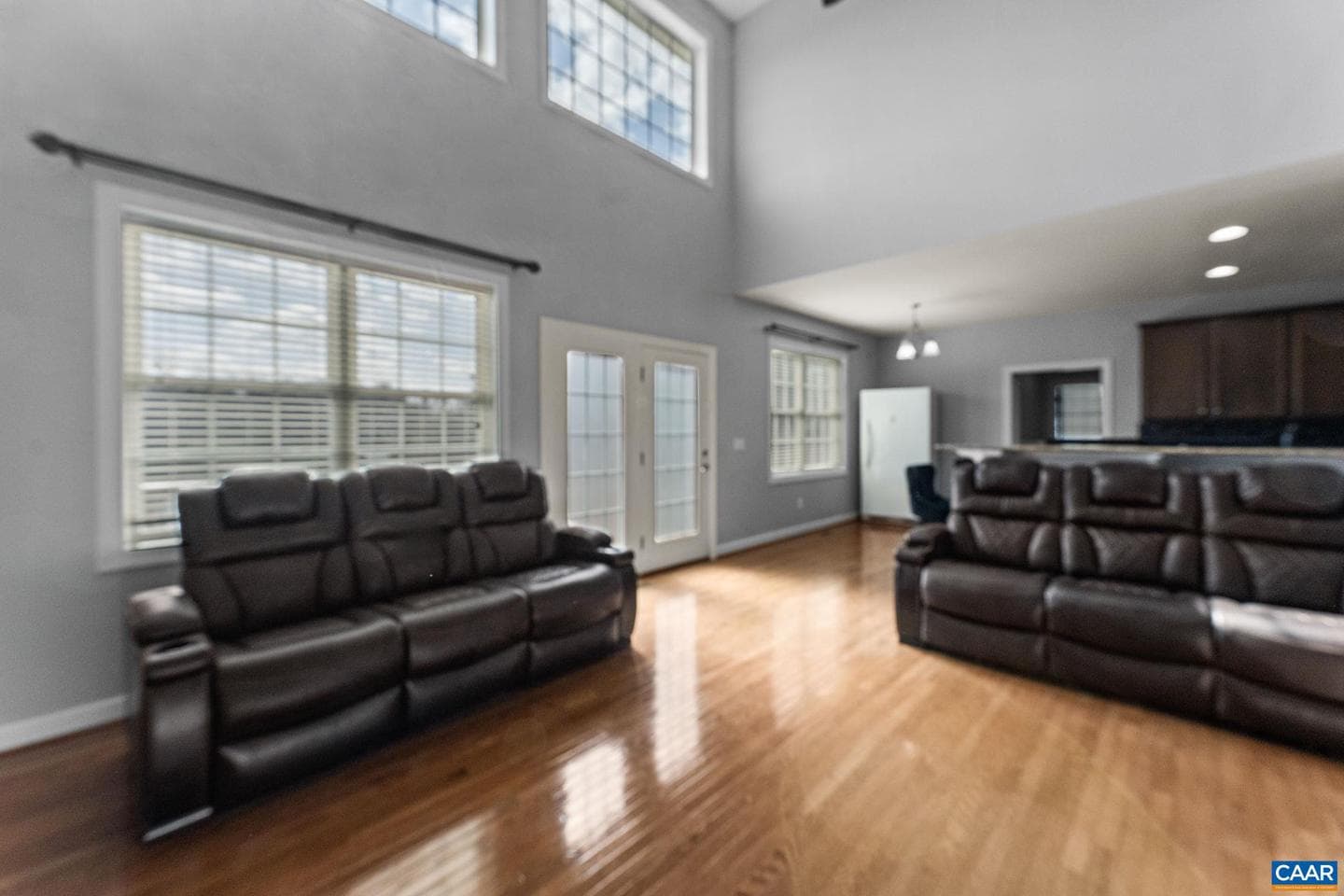 12 Longford Dr photo 8