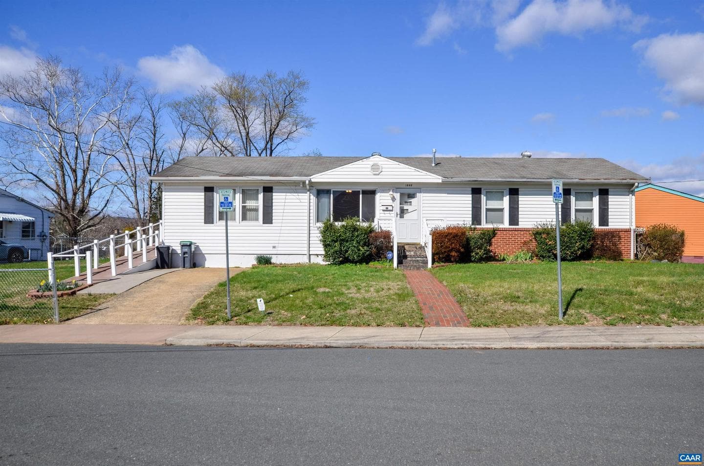 1646 Meridian St photo 40