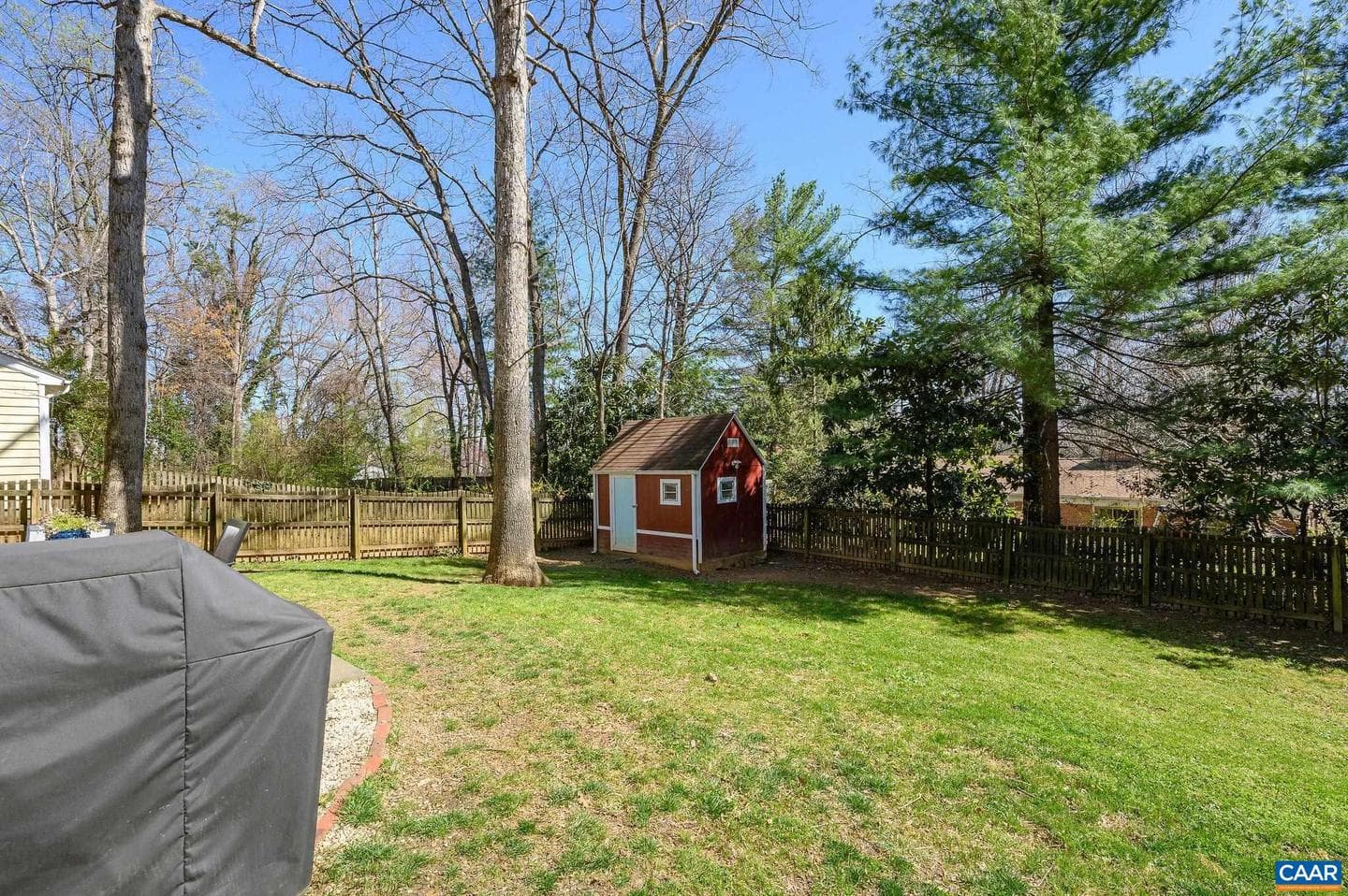 334 N Bennington Rd photo 26