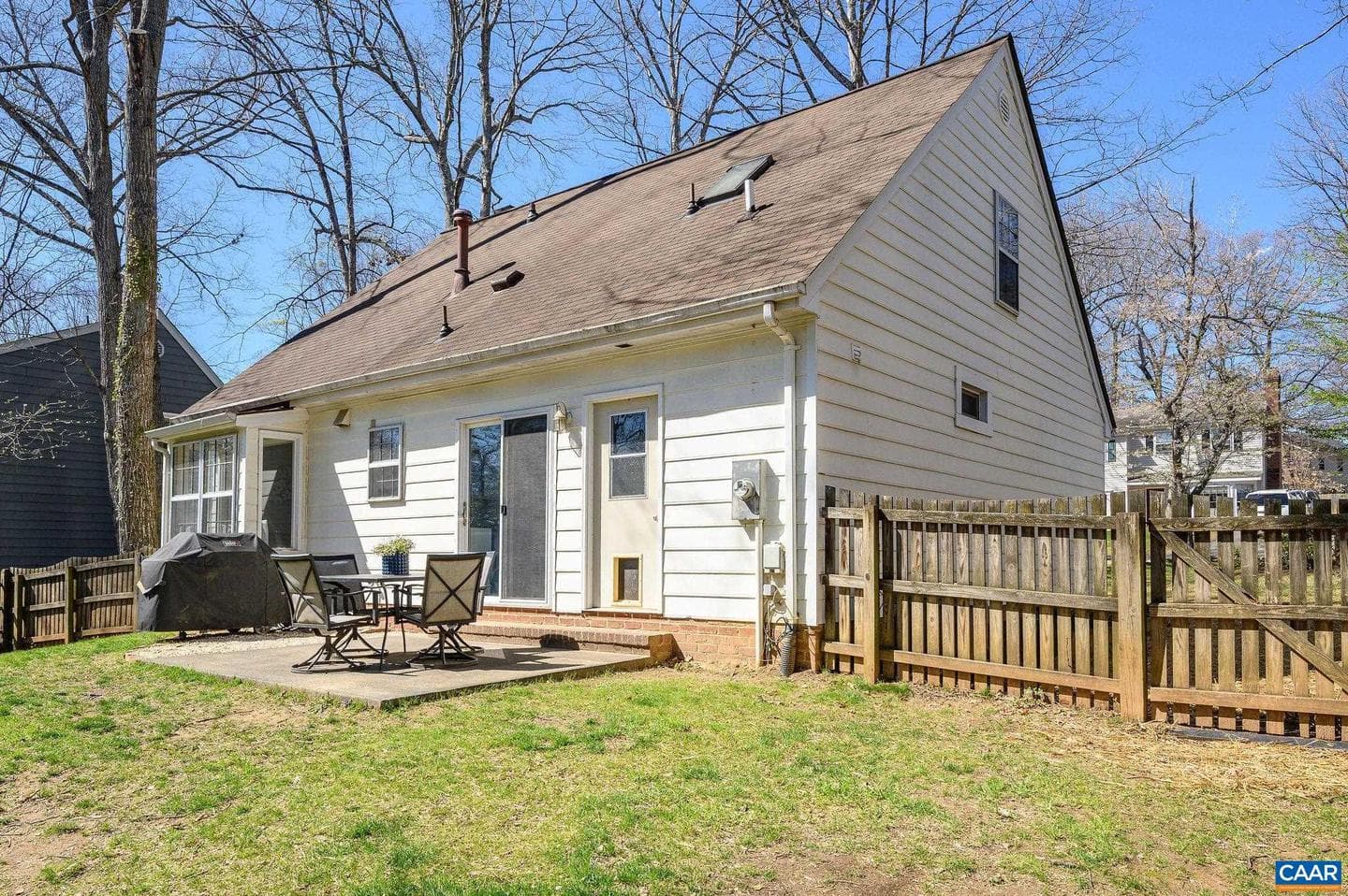 334 N Bennington Rd photo 29