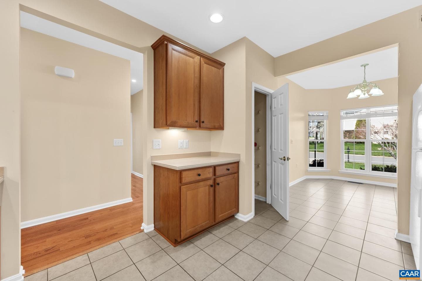 598 Mistland Trl photo 11