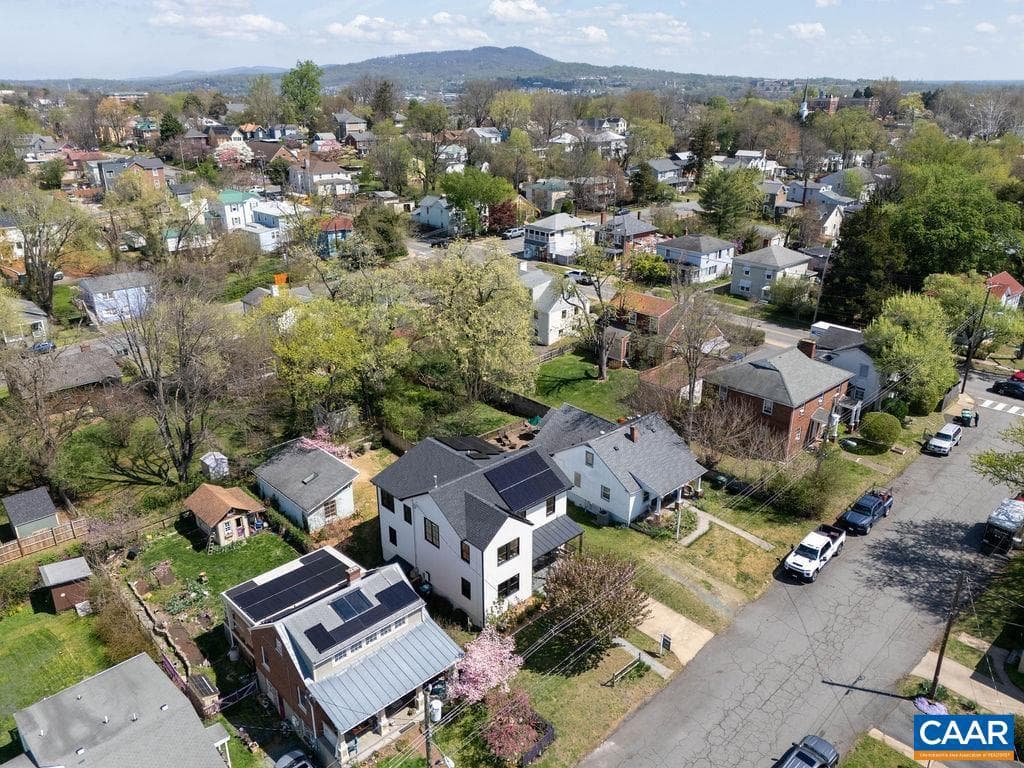 628 Blenheim Ave photo 43