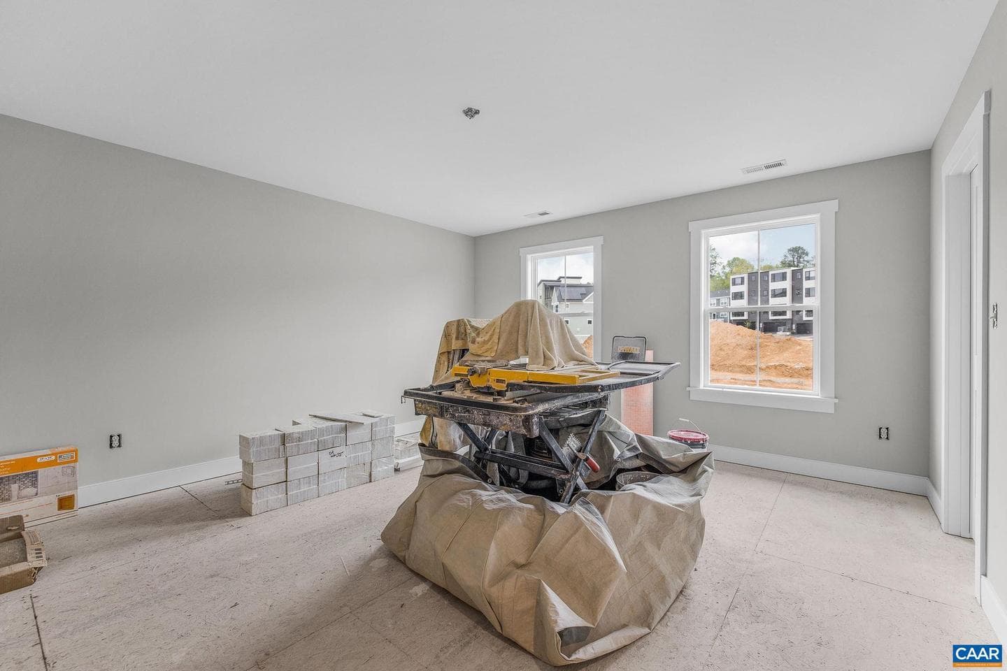 448 Nicholson St photo 21