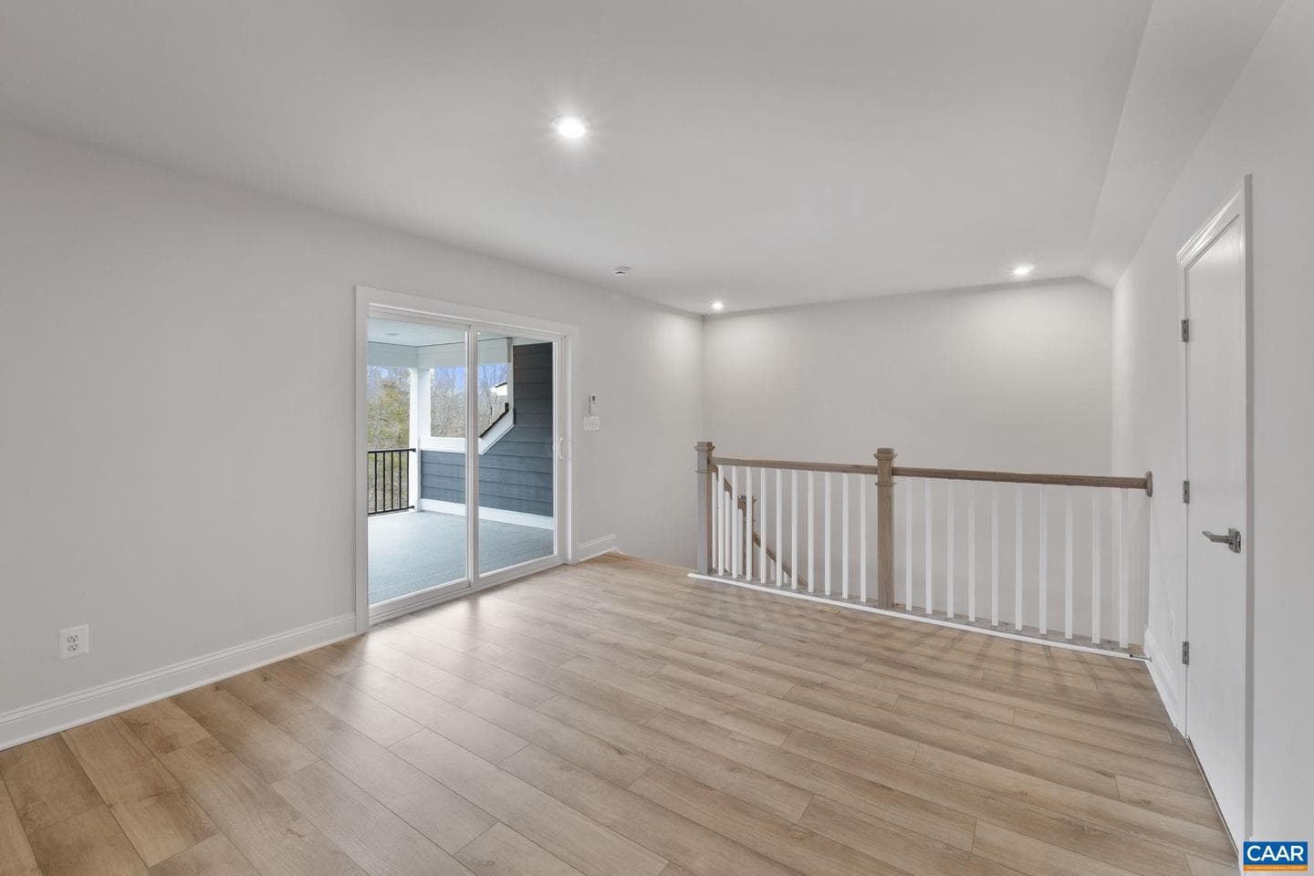 4042 Talen Ln photo 34