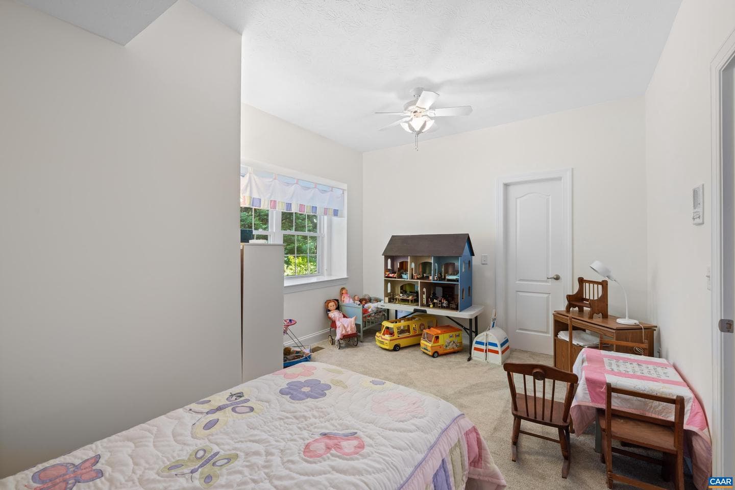 137 Diamond Ct photo 37