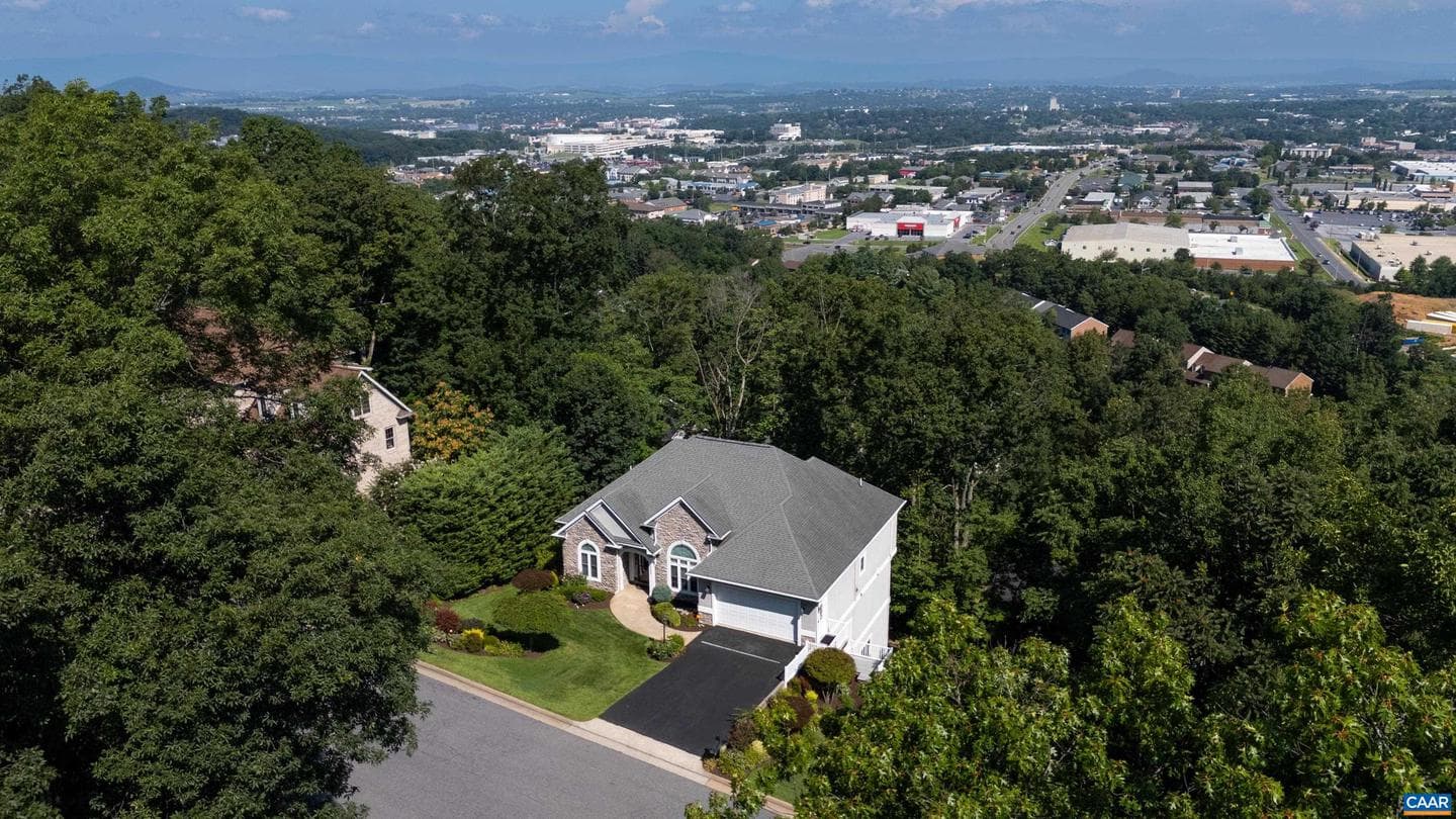 137 Diamond Ct photo 63