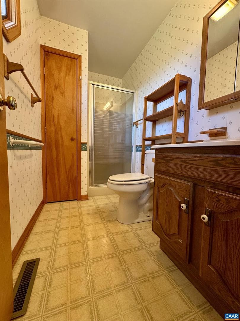 224 Saint James Rd photo 37