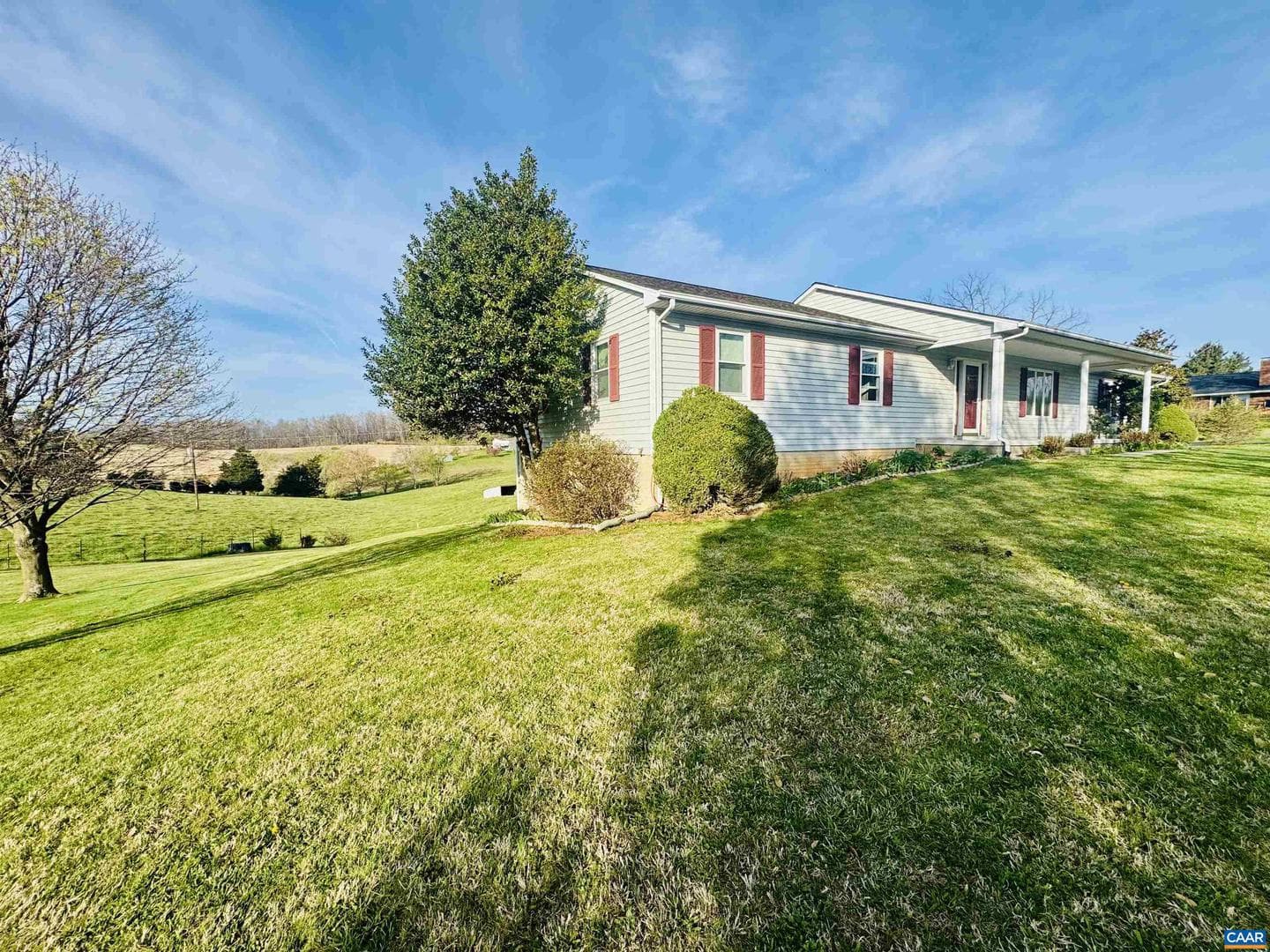 224 Saint James Rd photo 69