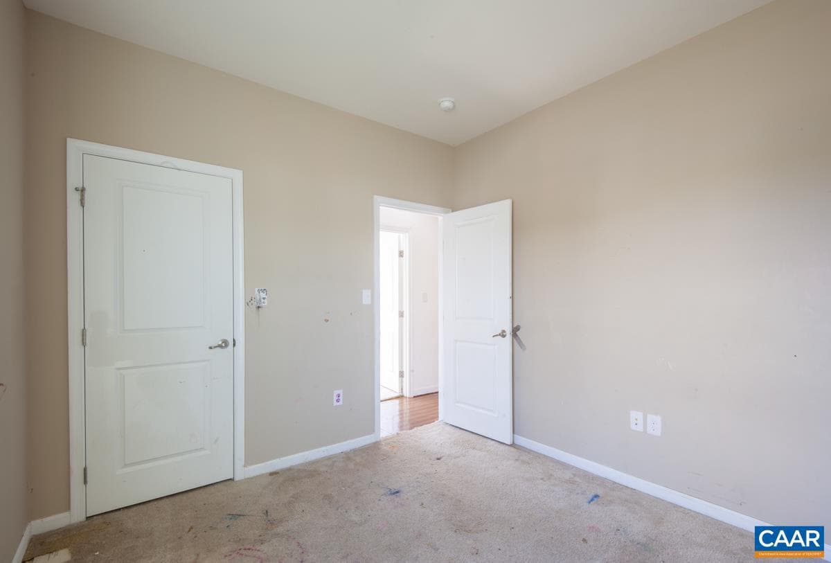 236 Brimfell St photo 22