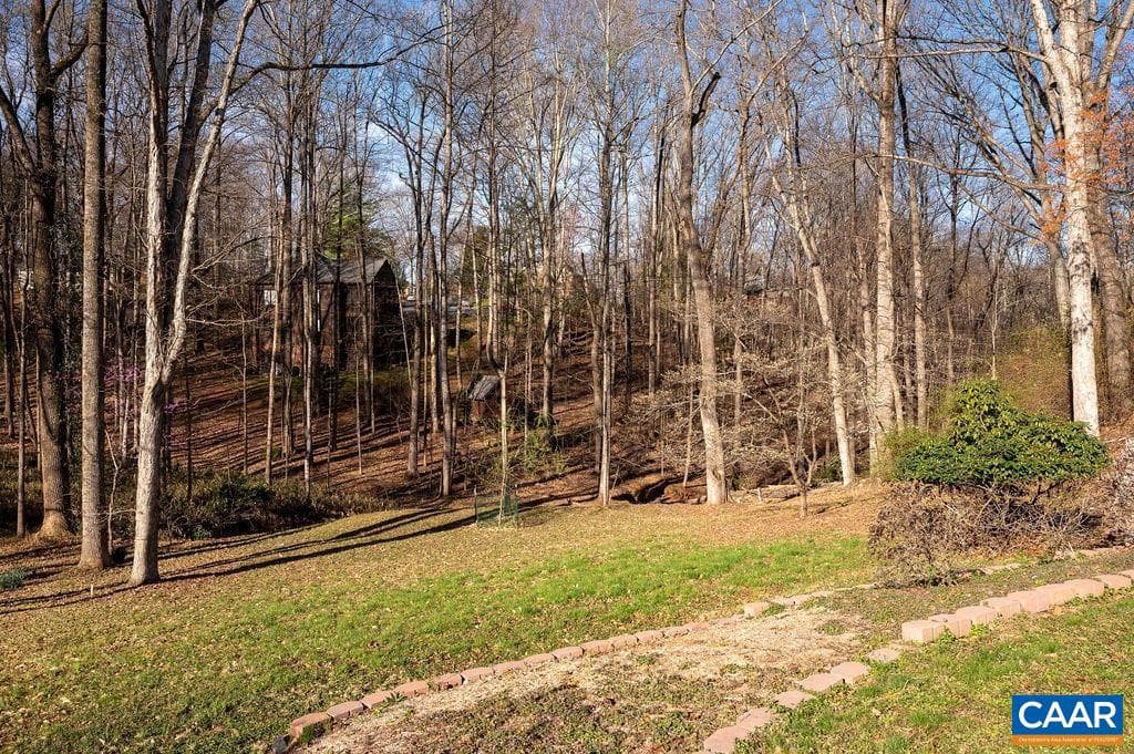 409 Westmoreland Ct photo 46
