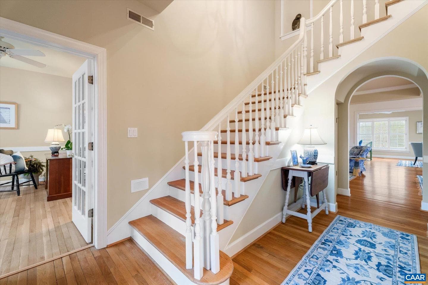560 Dryden Pl photo 9