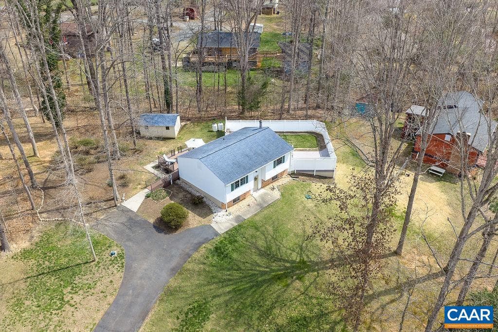 97 Lumber Ln photo 41
