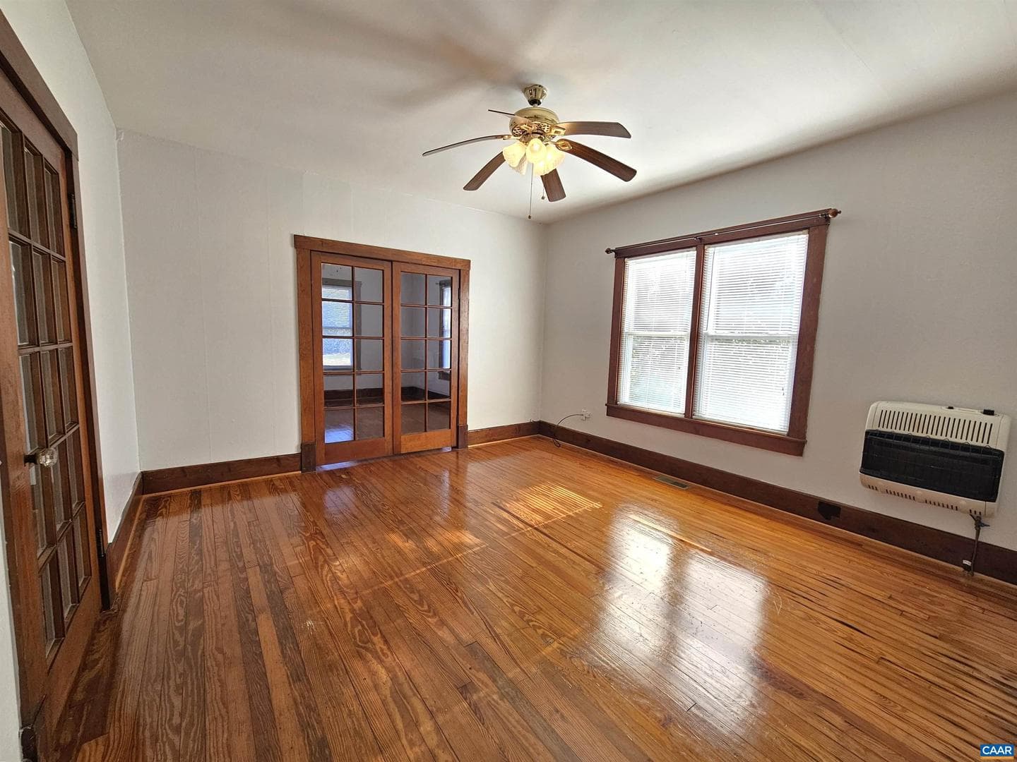 74 Conner St photo 9