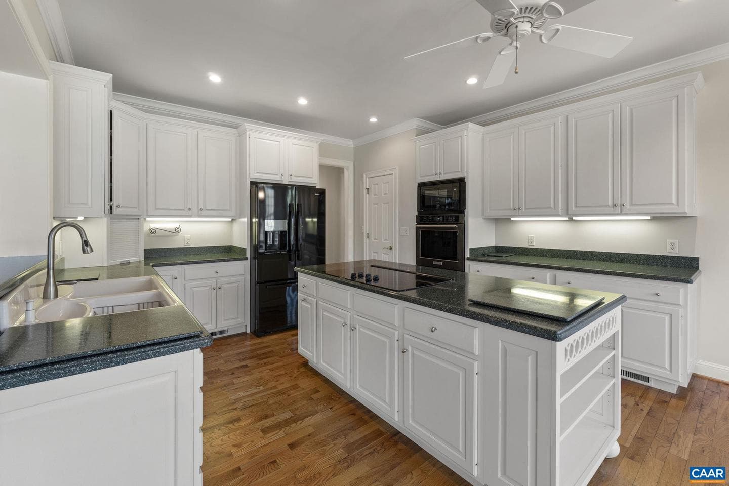 4190 Luxor Terrace Dr photo 18