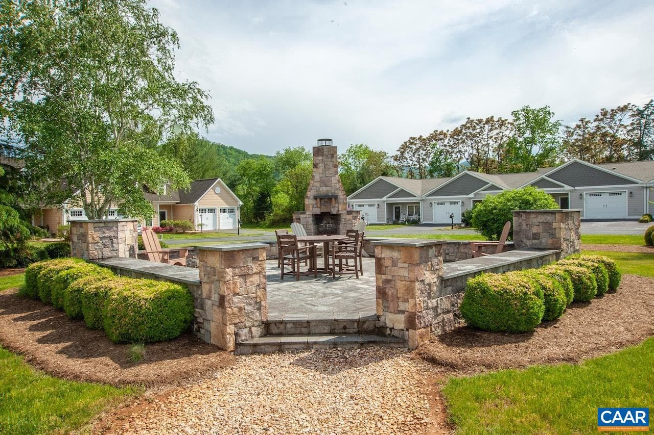 325 Stone Orchard Dr photo 41