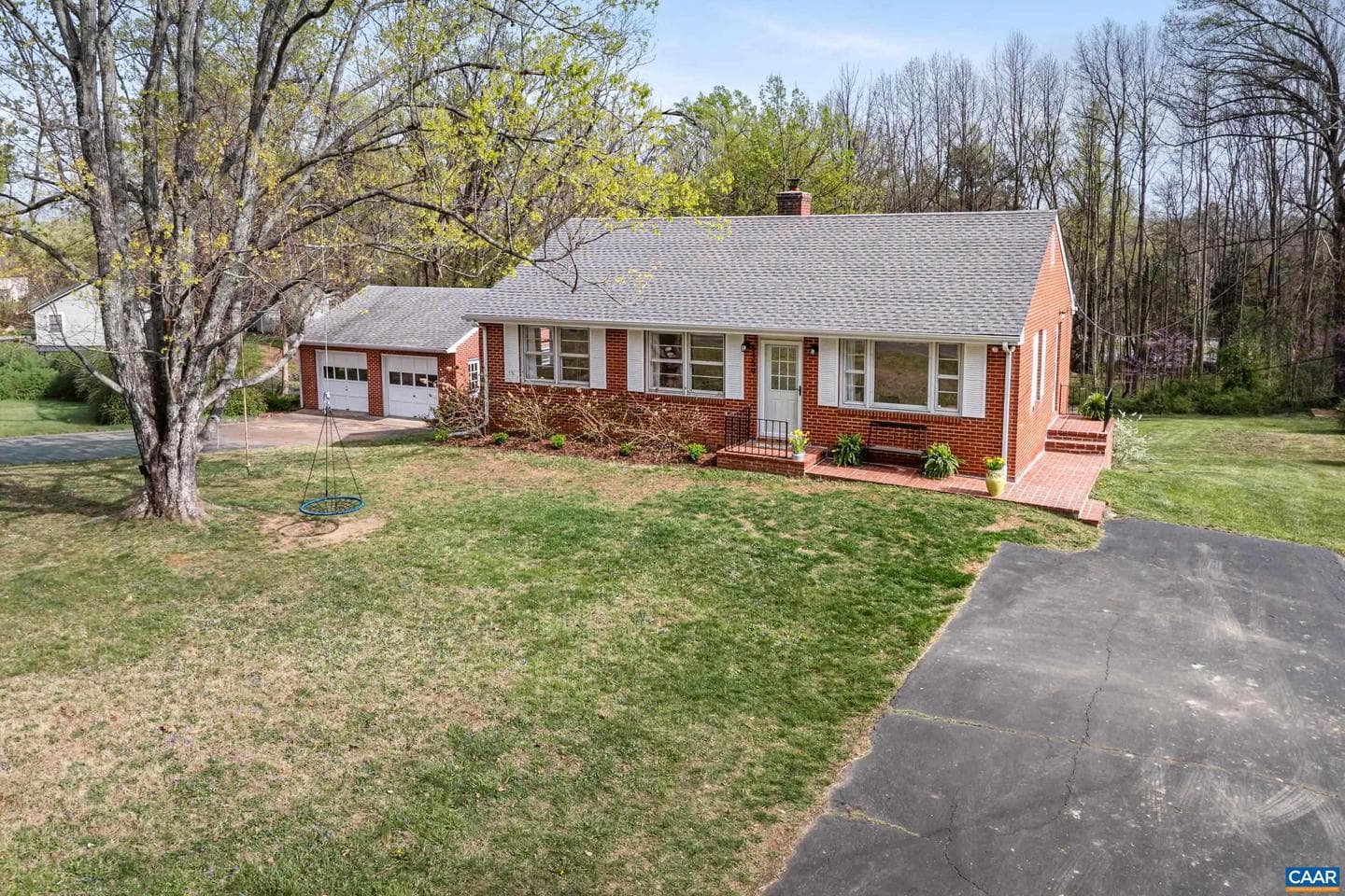 6459 Hillsboro Ln photo 2