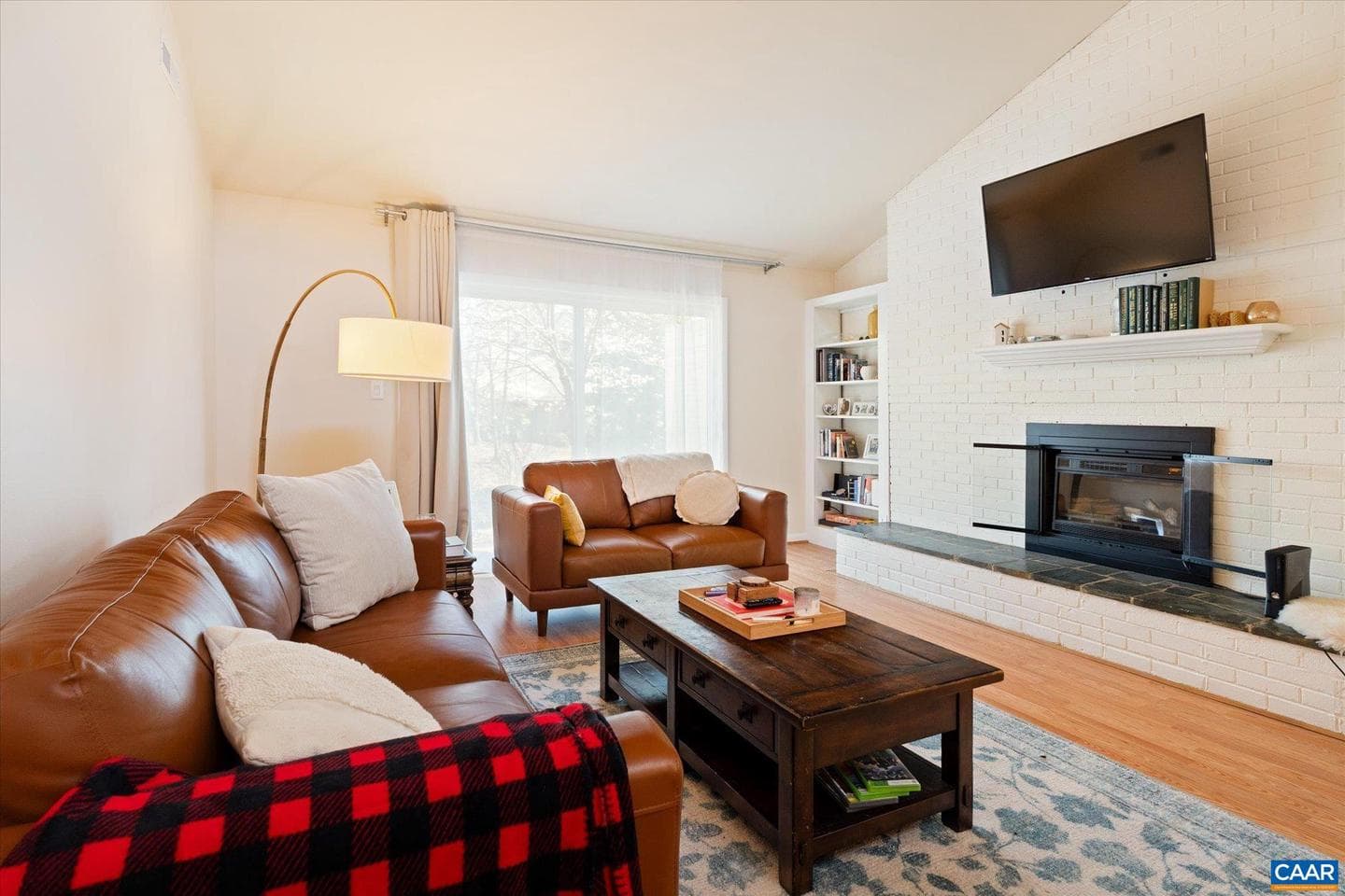326 Harvest Dr photo 11