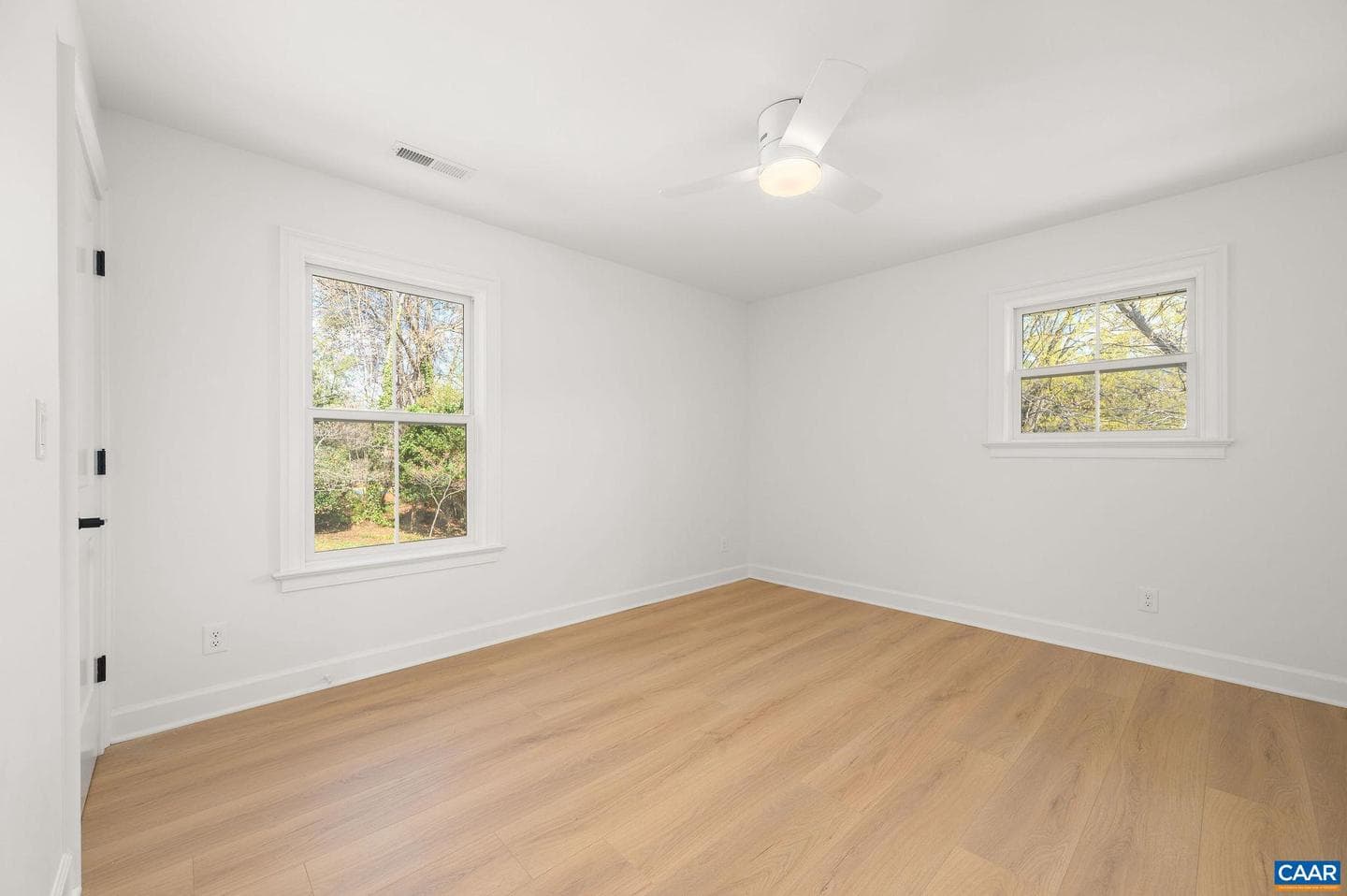 103 Chaucer Rd photo 22