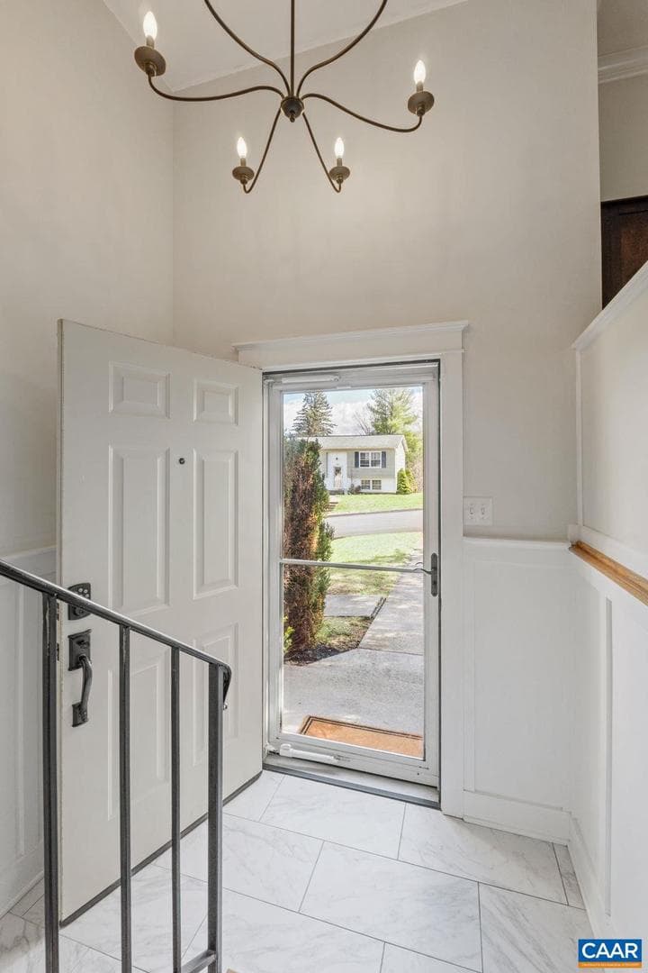 704 Carann St photo 8