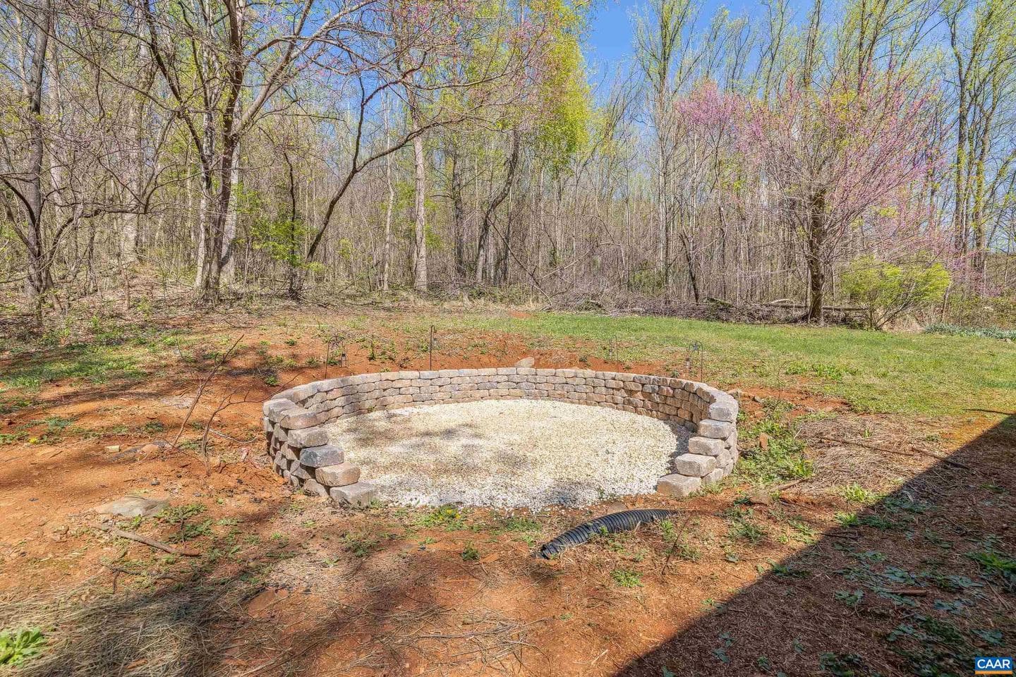 1112 Red Bird Dr photo 5