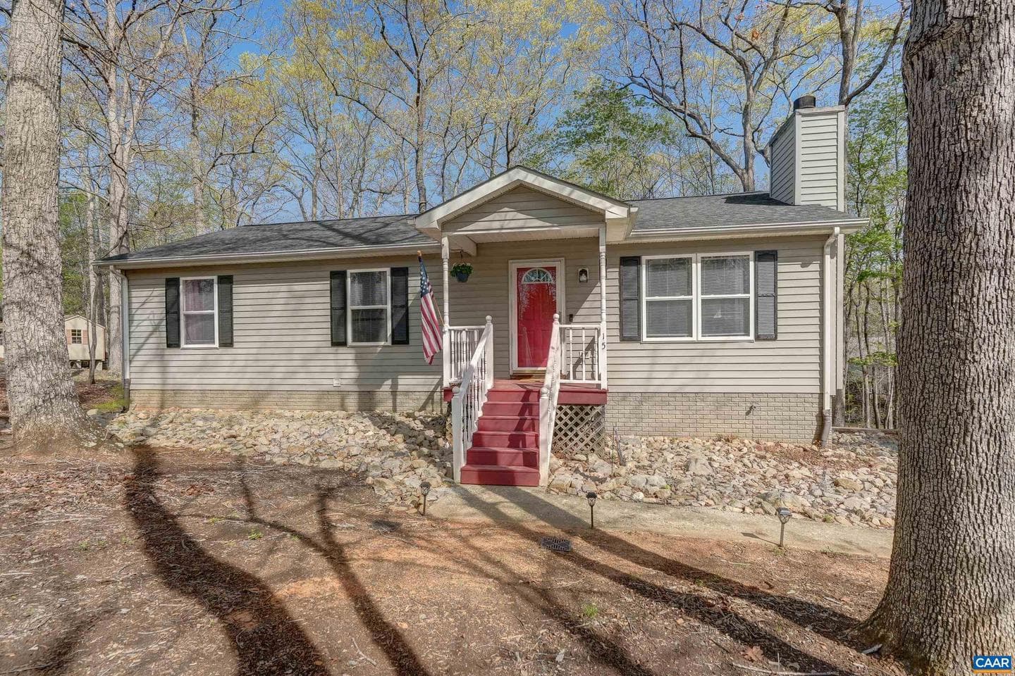 15 Austin Dr