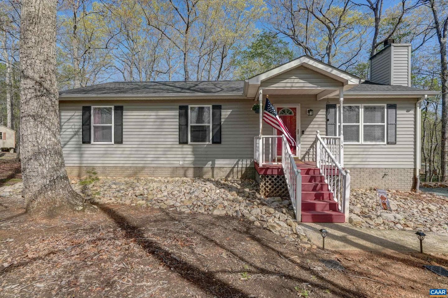 15 Austin Dr photo 2