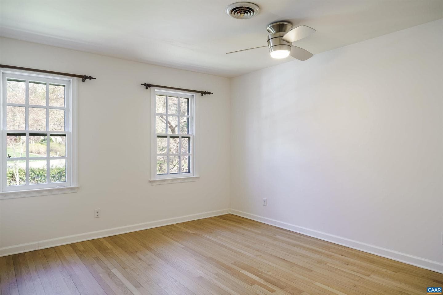 104 Smithfield Ct photo 38