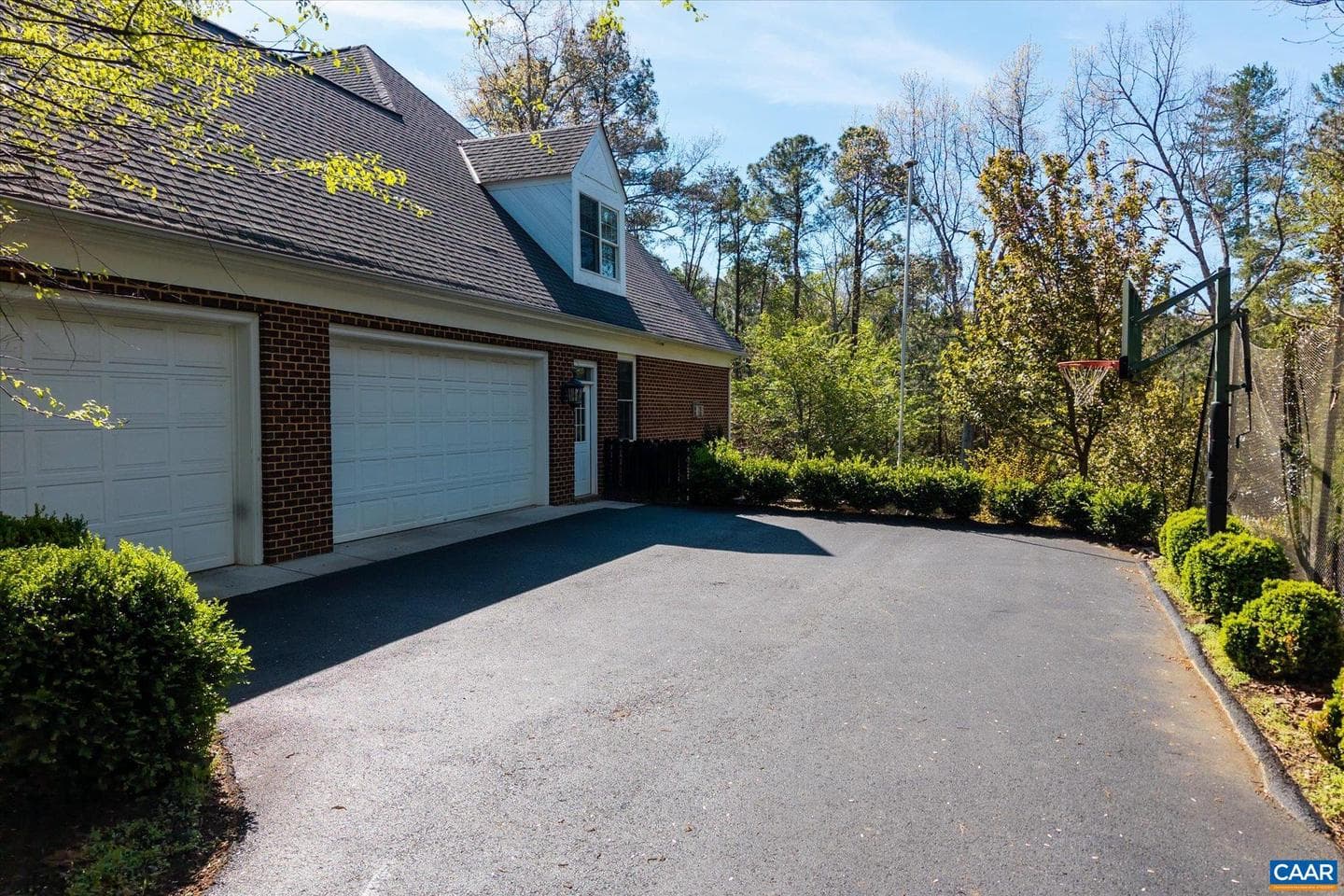 1813 Westerham St photo 11