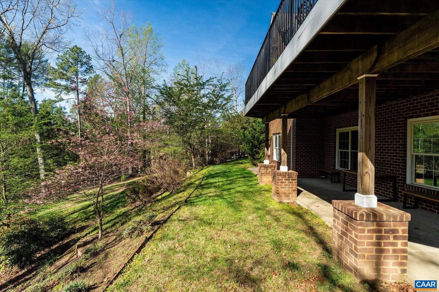1813 Westerham St photo 22