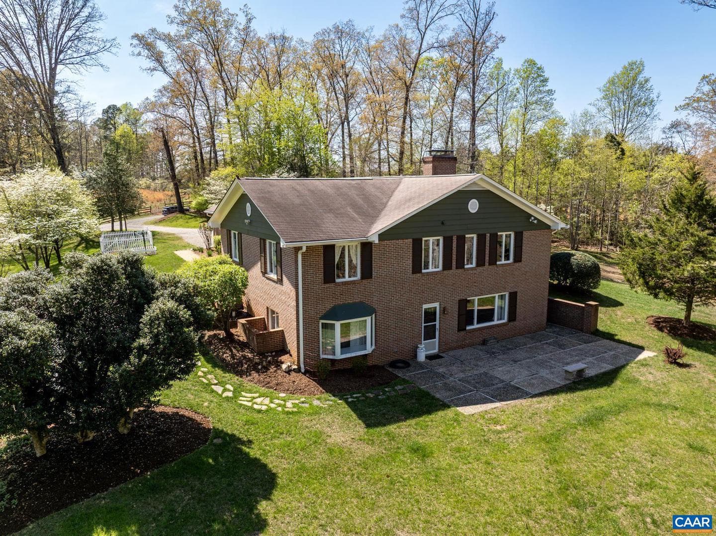 3505 Sarah Dr photo 10