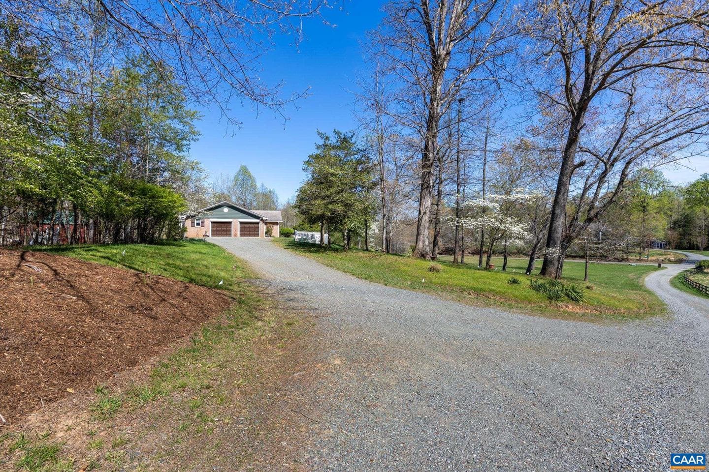 3505 Sarah Dr photo 12