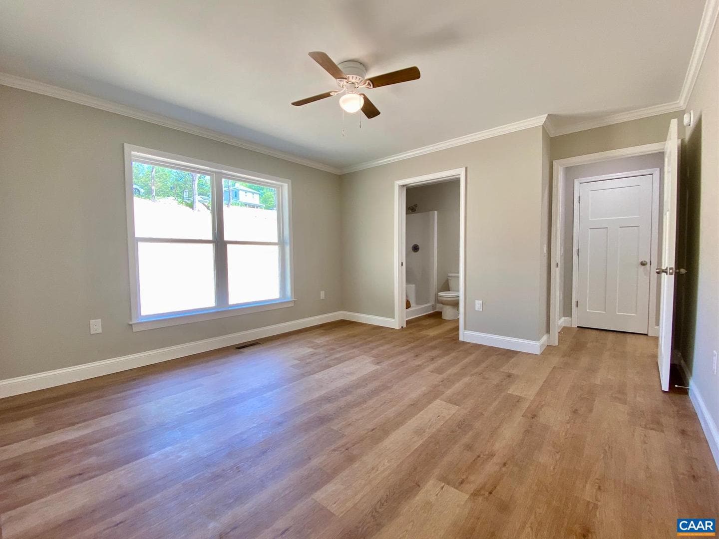 108 Bollingbrook Dr photo 18