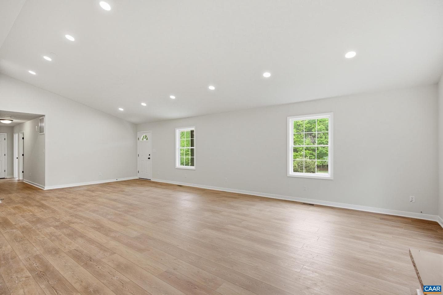 154 Erins Way photo 6