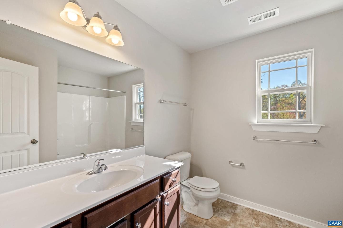 6092 Flintstone Dr photo 35