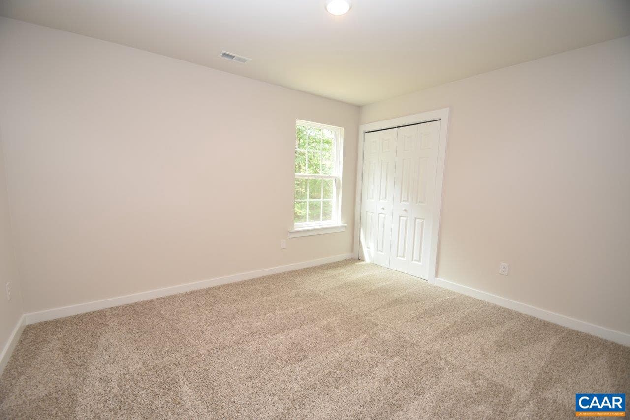 Forest Glen Ln #fg28 photo 34