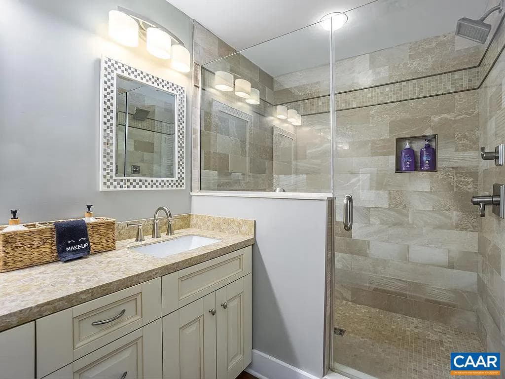 1616 Overlook Condos photo 22