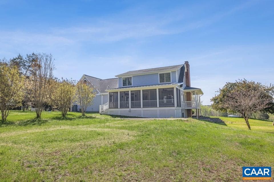 3627 Hardware Rd photo 8