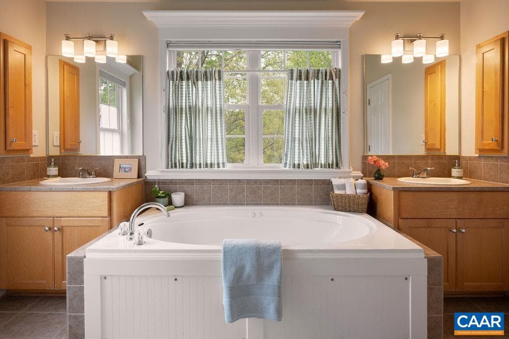 1254 Loring Run photo 22