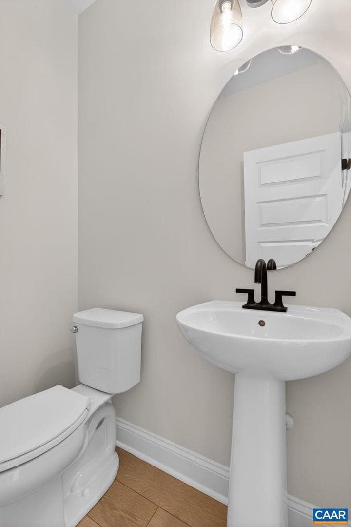 26 Talen Ln photo 21