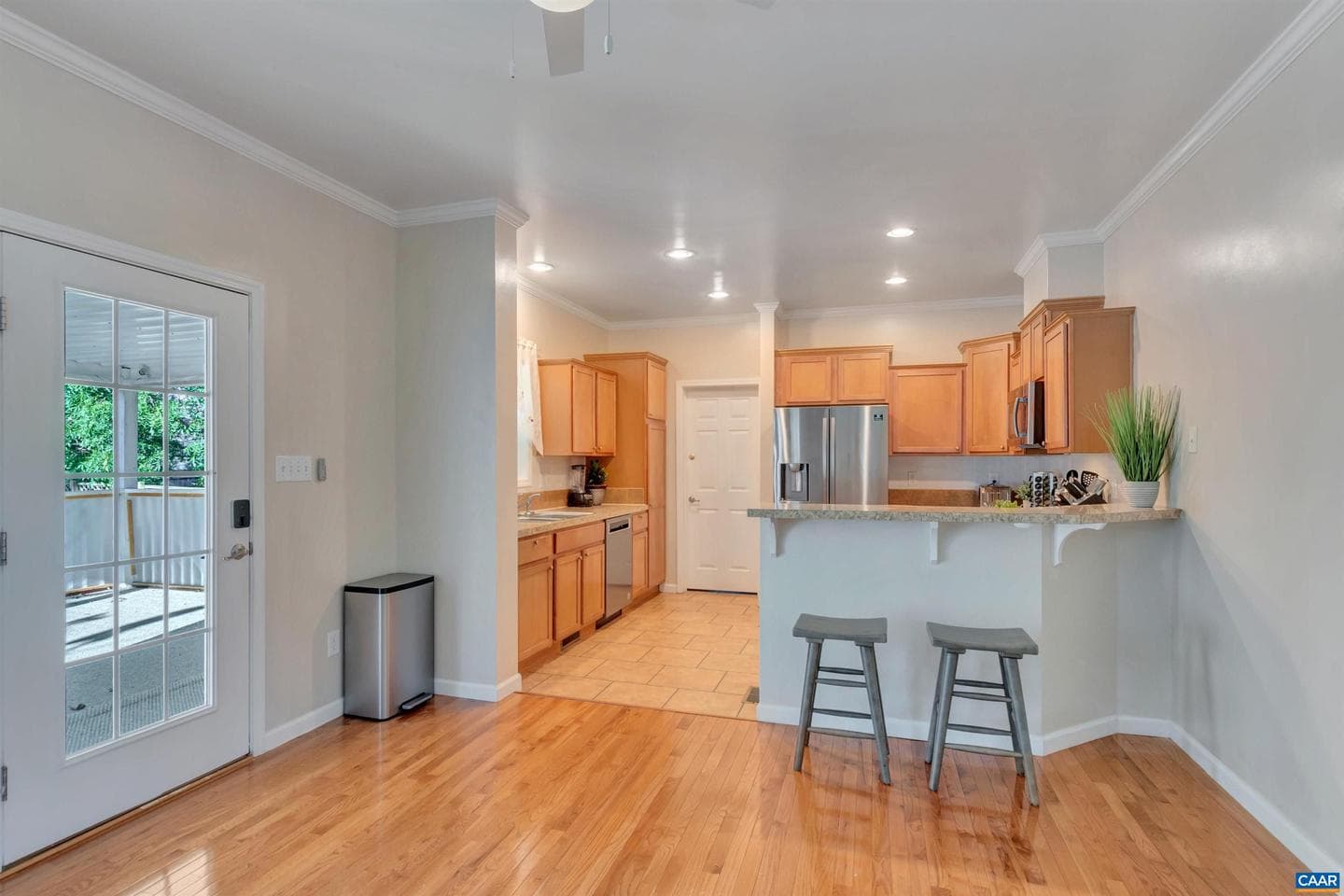 1006 Long St photo 15