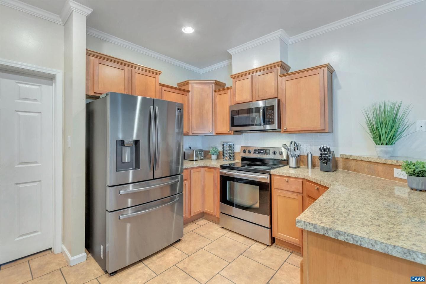 1006 Long St photo 16